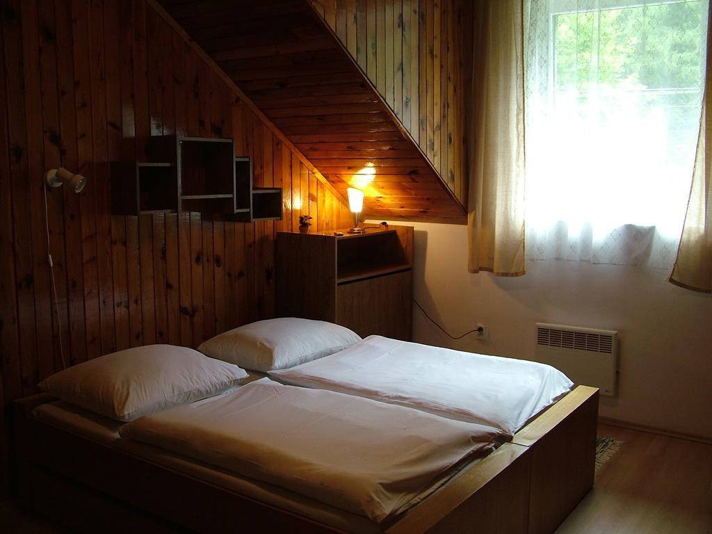 Penzion Borovica Stratená Buitenkant foto