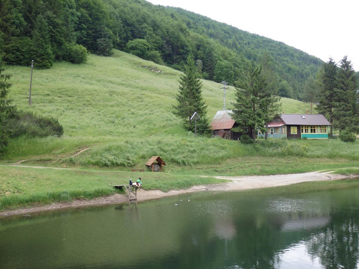 Penzion Borovica Stratená Buitenkant foto